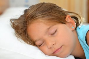 Melatonin helps kids with eczema fall sleep at night